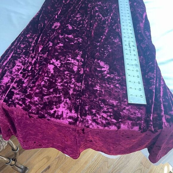 NWT R&M Richards Burgundy Velvet Embellished Dress Plus Size 14 New - Picture 7 of 7